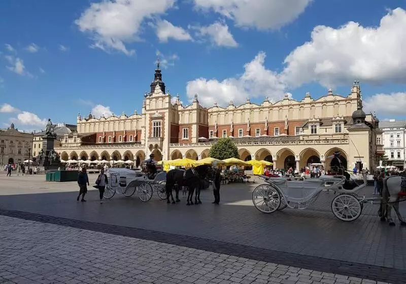 هتل 32 Krakow Old Town