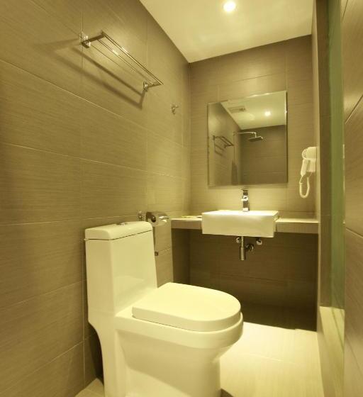 Отель 99 Pusat Bandar Puchong