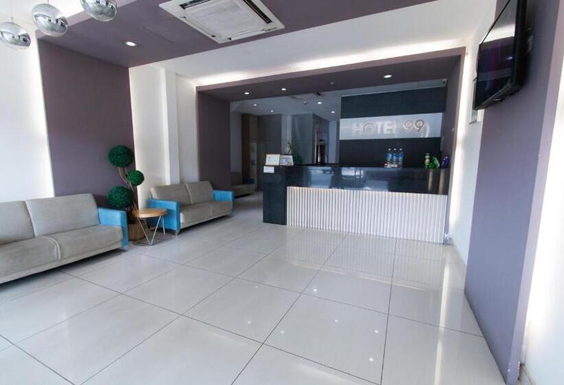 Отель 99 Pusat Bandar Puchong