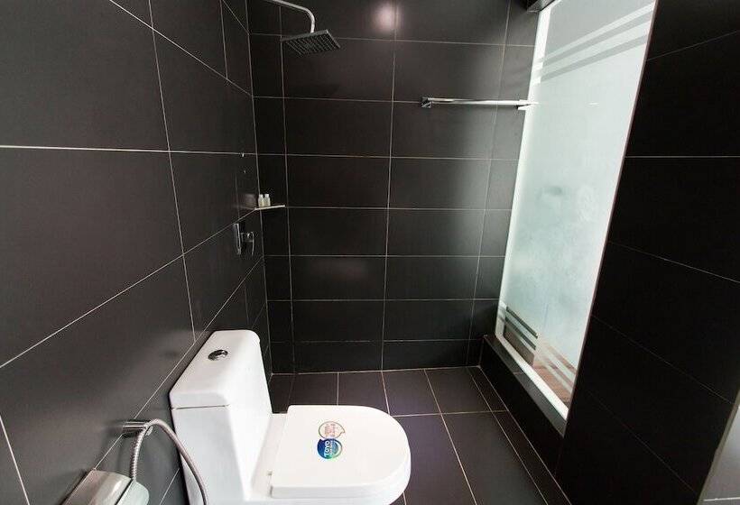 Отель 99 Pusat Bandar Puchong