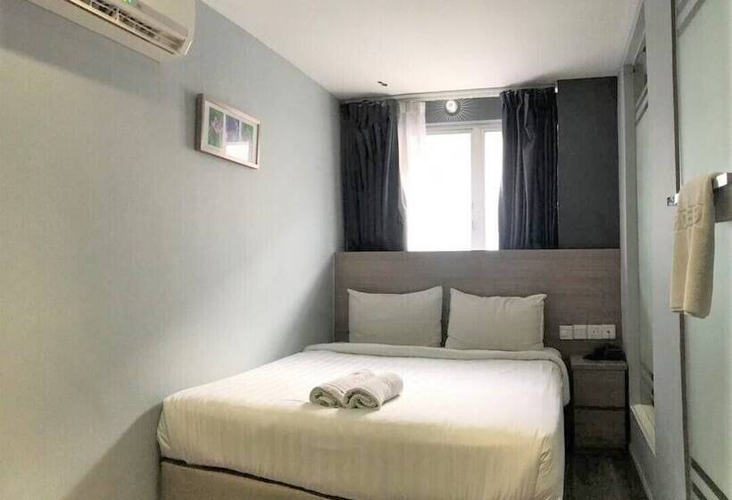 Отель 99 Pusat Bandar Puchong