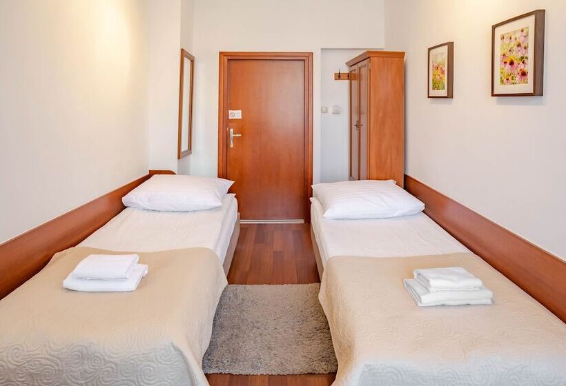 هتل Apartamenty Velvet