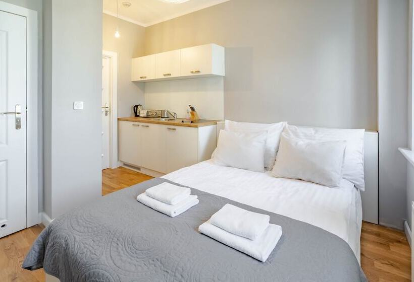 هتل Apartamenty Velvet