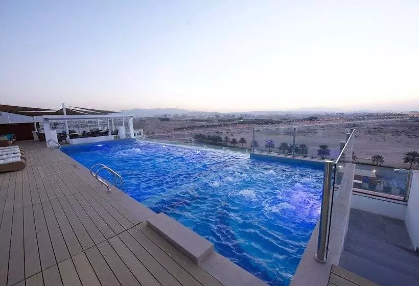 Carnelian By Glory Bower Hotels