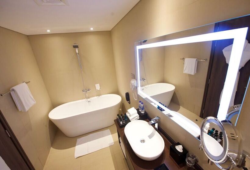 Carnelian By Glory Bower Hotels