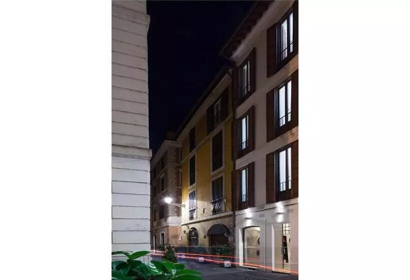 هتل Casa De' Coronari