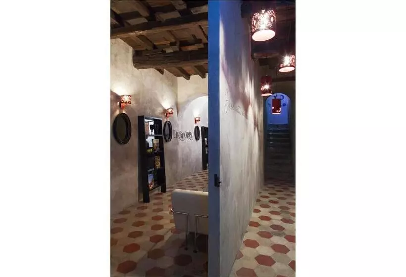 هتل Casa De' Coronari
