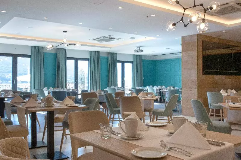 Huma Kotor Bay Hotel And Villas