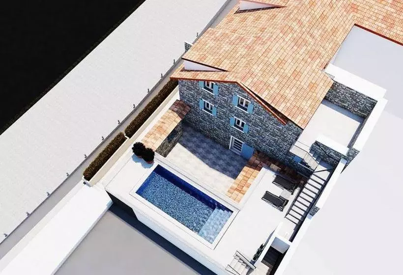 هتل Jelena Vile & Apartmaments