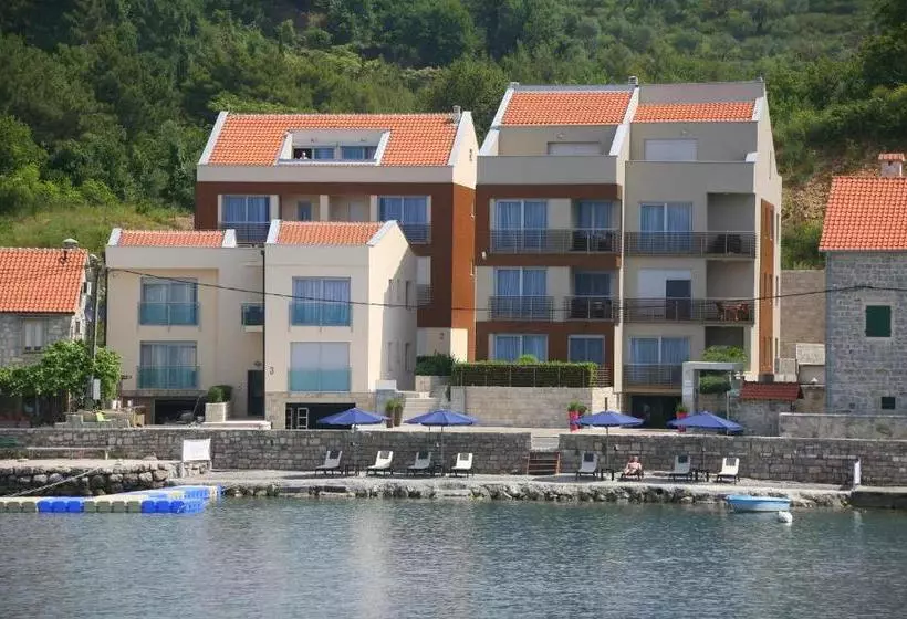 هتل Jelena Vile & Apartmaments