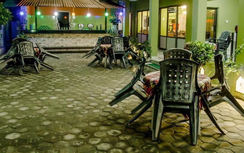 هتل Lumbini Guest House