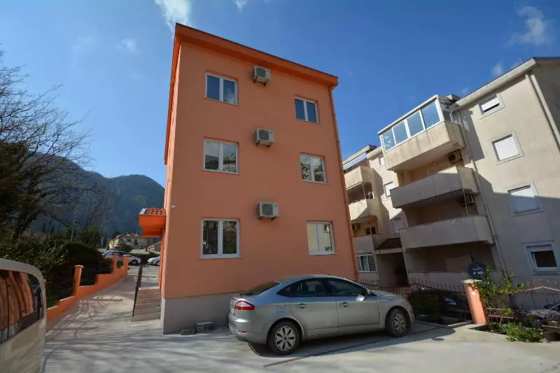 هتل Marinero Apartments