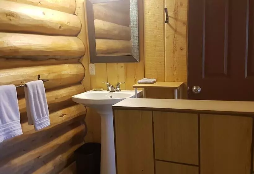 Hotelli Rock Lake Lodge
