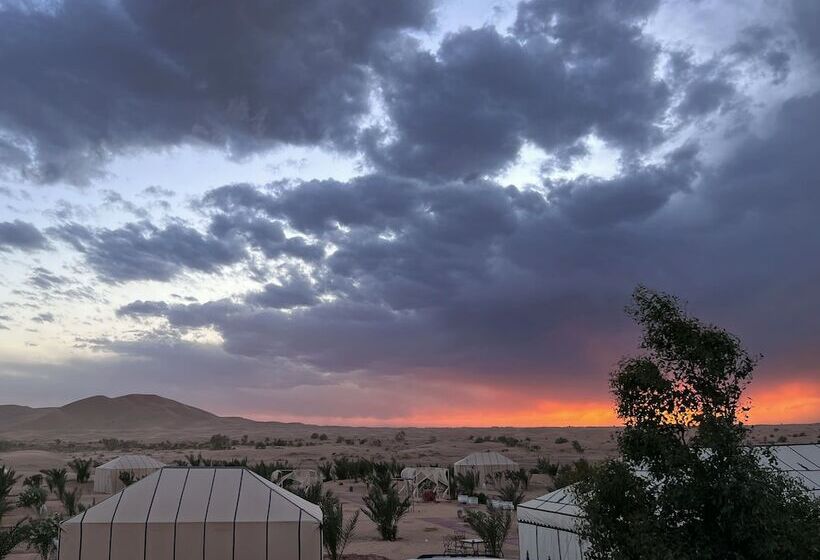 فندق Saharian Luxury Camp