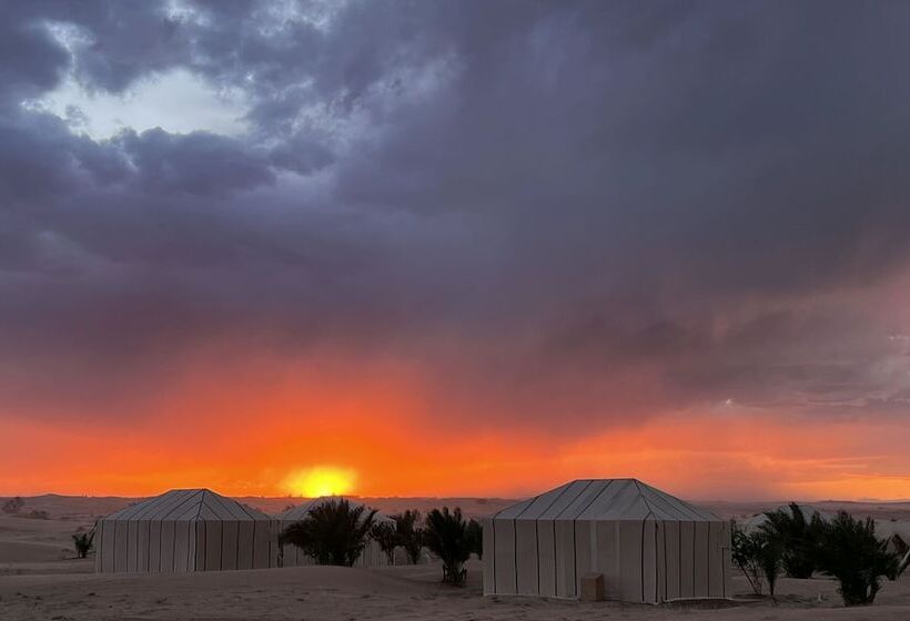 فندق Saharian Luxury Camp