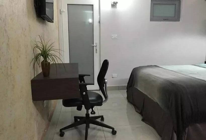 هتل Segovia Studio Units