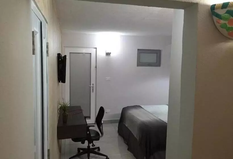 هتل Segovia Studio Units