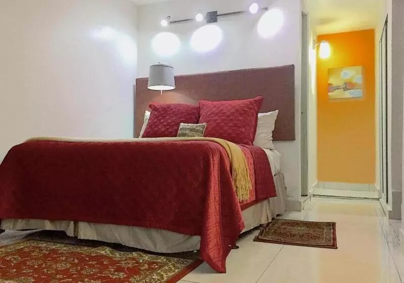 هتل Segovia Studio Units