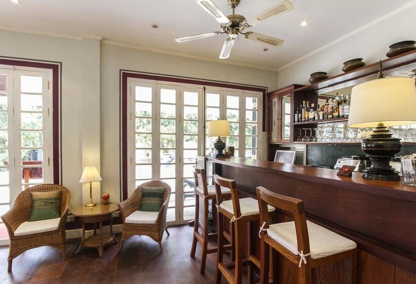 Hotell The Belle Rive Boutique