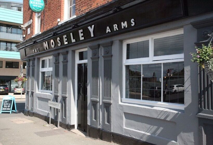 Отель The Moseley Arms