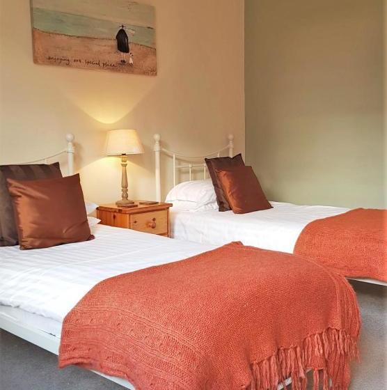 فندق The Rising Sun Inn