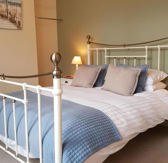 فندق The Rising Sun Inn