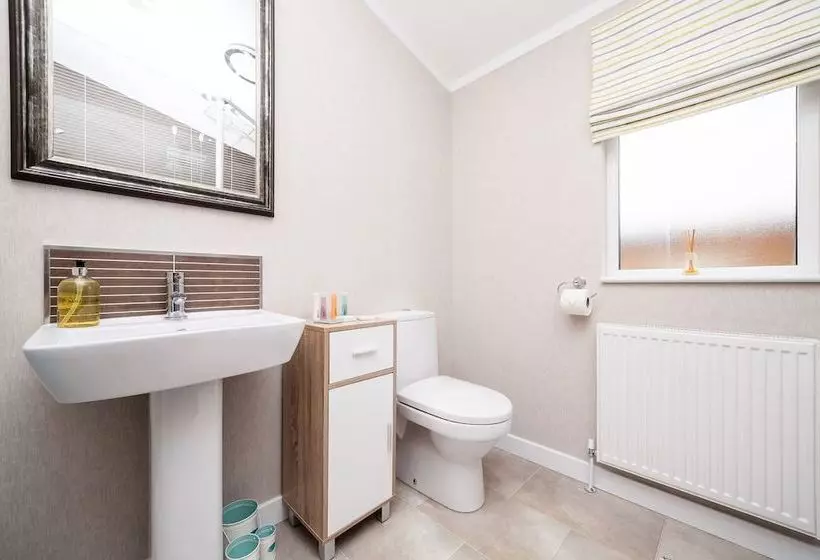 Hotelli Thistle Lodge