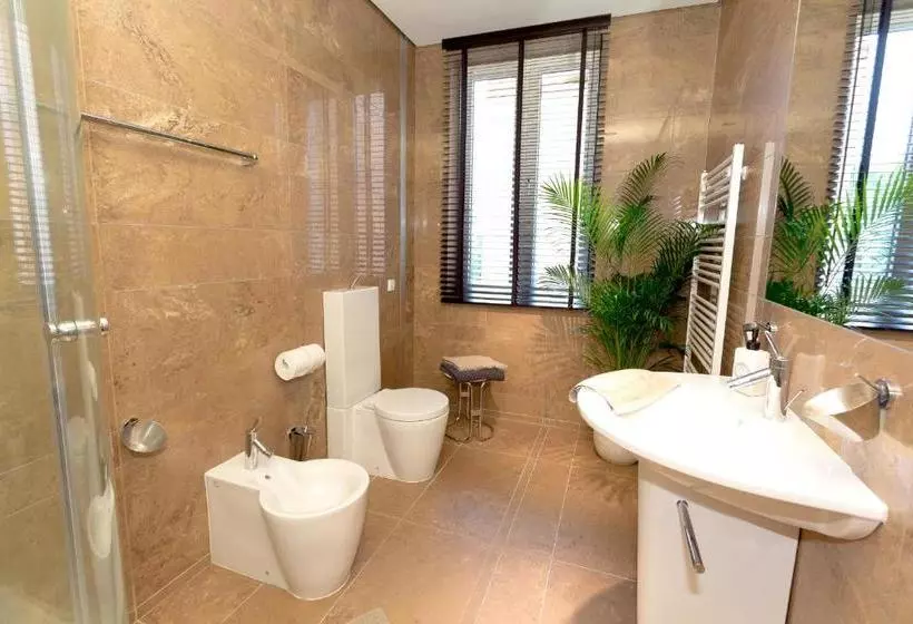 هتل Vilnius Apartments And Suites Gedimino Ave