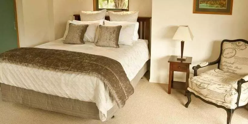 ホテル Whakaipo Lodge