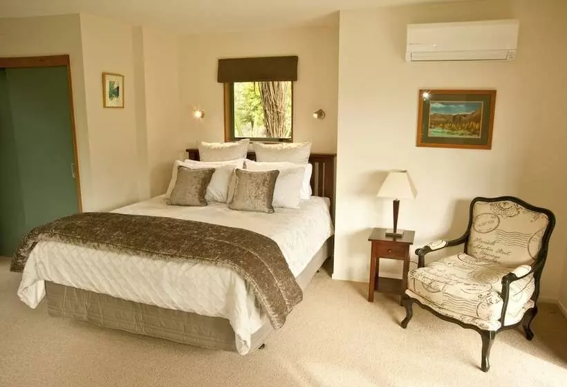 ホテル Whakaipo Lodge