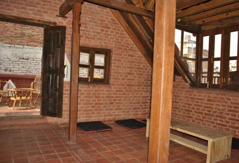 هتل Yamba Traditional Home