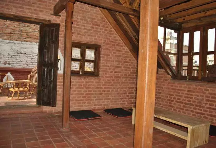 هتل Yamba Traditional Home