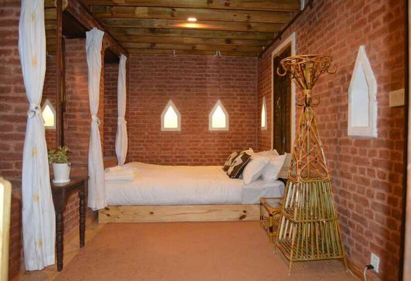 هتل Yamba Traditional Home