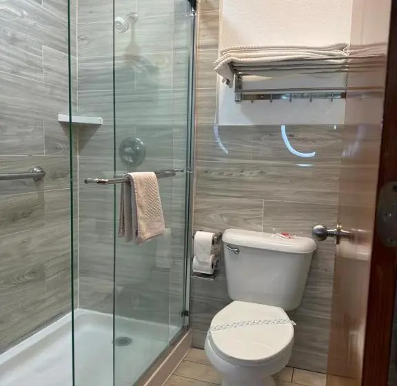 Motelli Econolodge Inn And Suites
