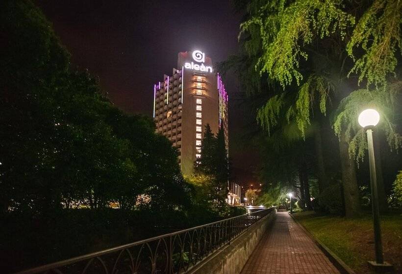 בית מלון כפרי Alean Family Resort & Spa Sputnik