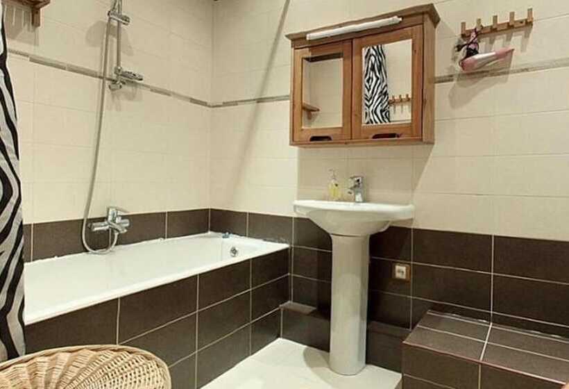 בית מלון כפרי Apartlux Belorusskaya Suite