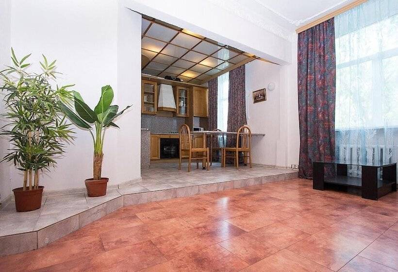 בית מלון כפרי Apartlux Belorusskaya Suite