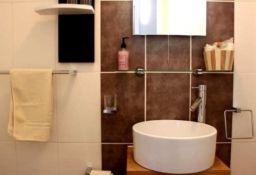 Отель Argyle House