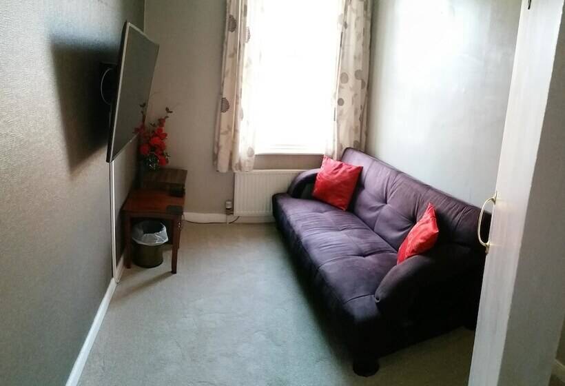 Отель Argyle House