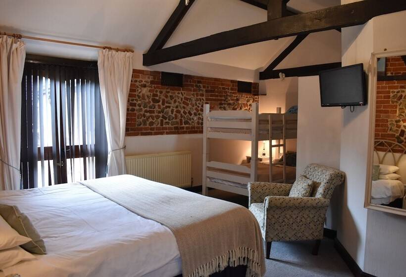 בית מלון כפרי At The Farmhouse Hunters Hall