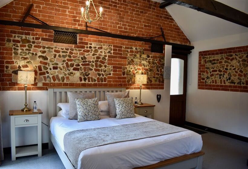 בית מלון כפרי At The Farmhouse Hunters Hall