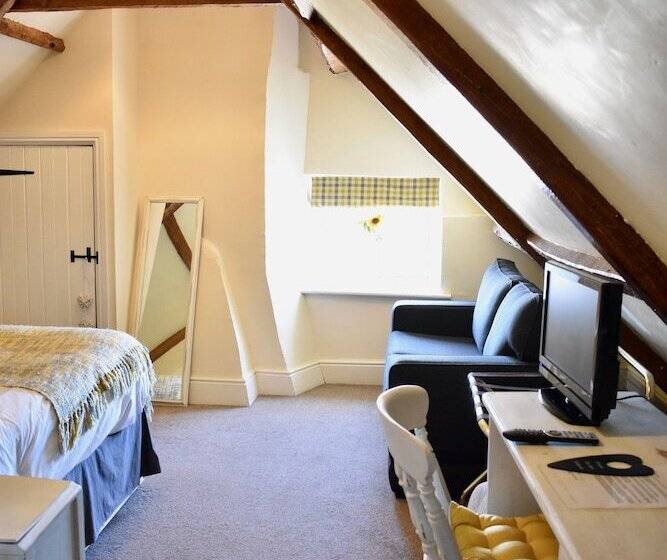 בית מלון כפרי At The Farmhouse Hunters Hall