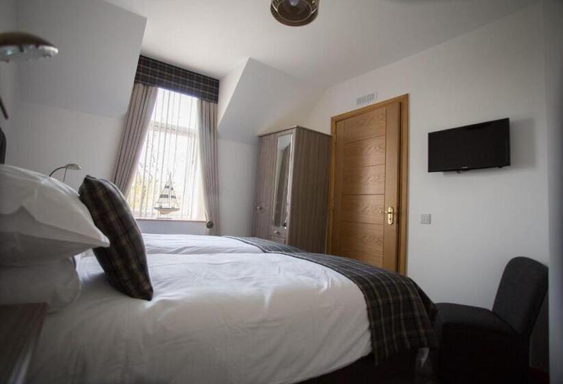 ホテル By The Bay