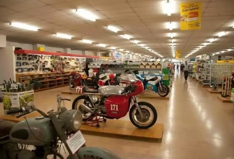 Hotelli Central City Camping Park