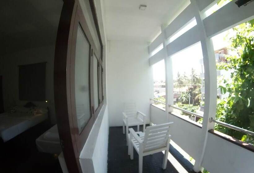 Hotell Coral Seas Beach Hikkaduwa