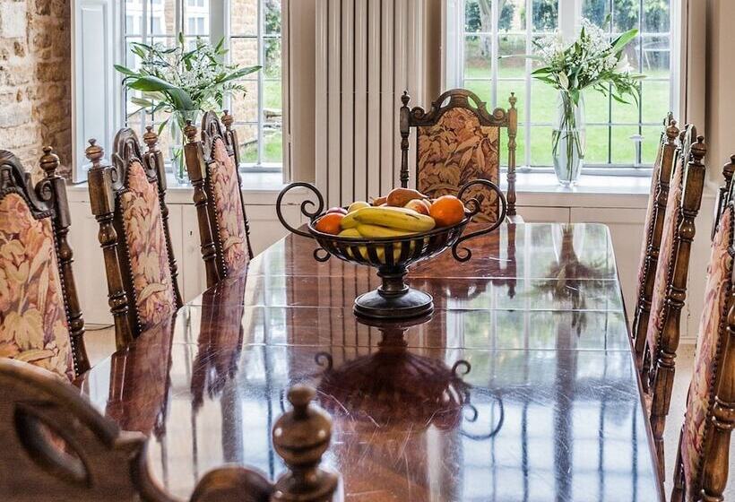 בית מלון כפרי Ecton House