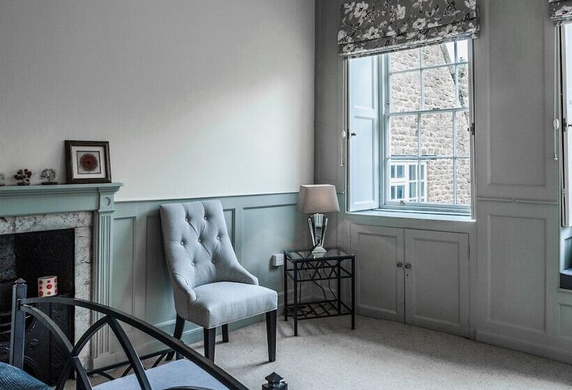 בית מלון כפרי Ecton House