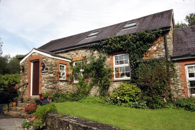 فندق Fferm Y Felin