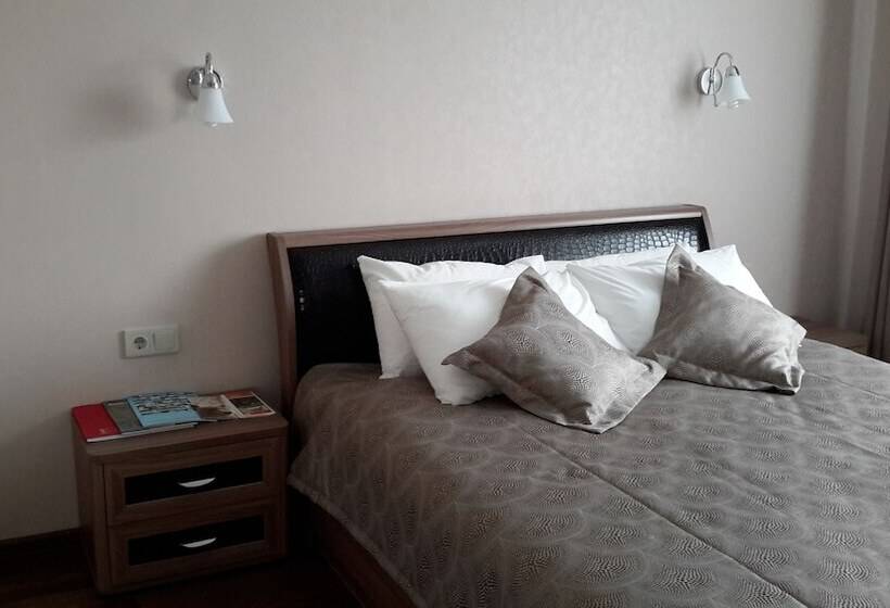 هتل Guest House Avrora