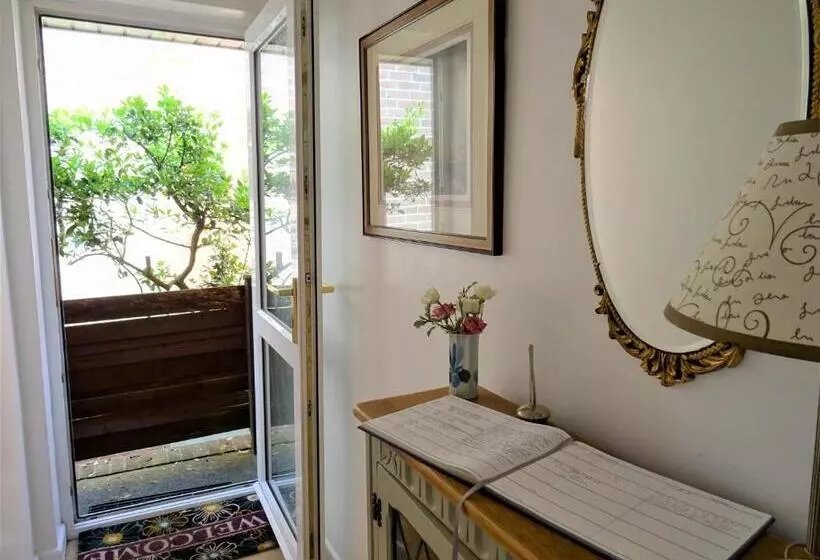 ホテル Honey Lodge